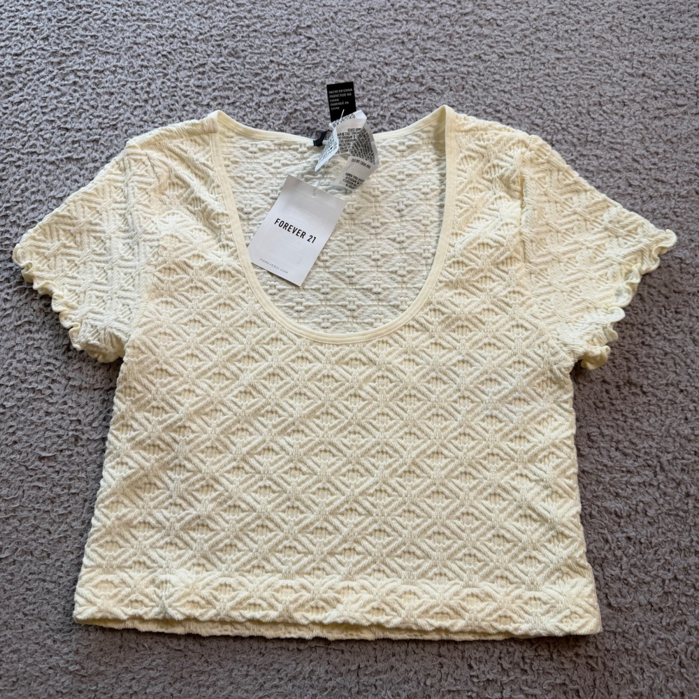 Forever 21 Women Cream Textured Diamond Popcorn Knit Scoop Neck Crop Top Large